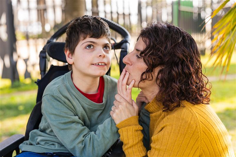 Opora Diakonie: Pomozte lidem, kteří doma pečují o blízké