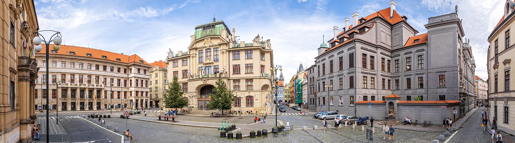 Bude nás letos 200?