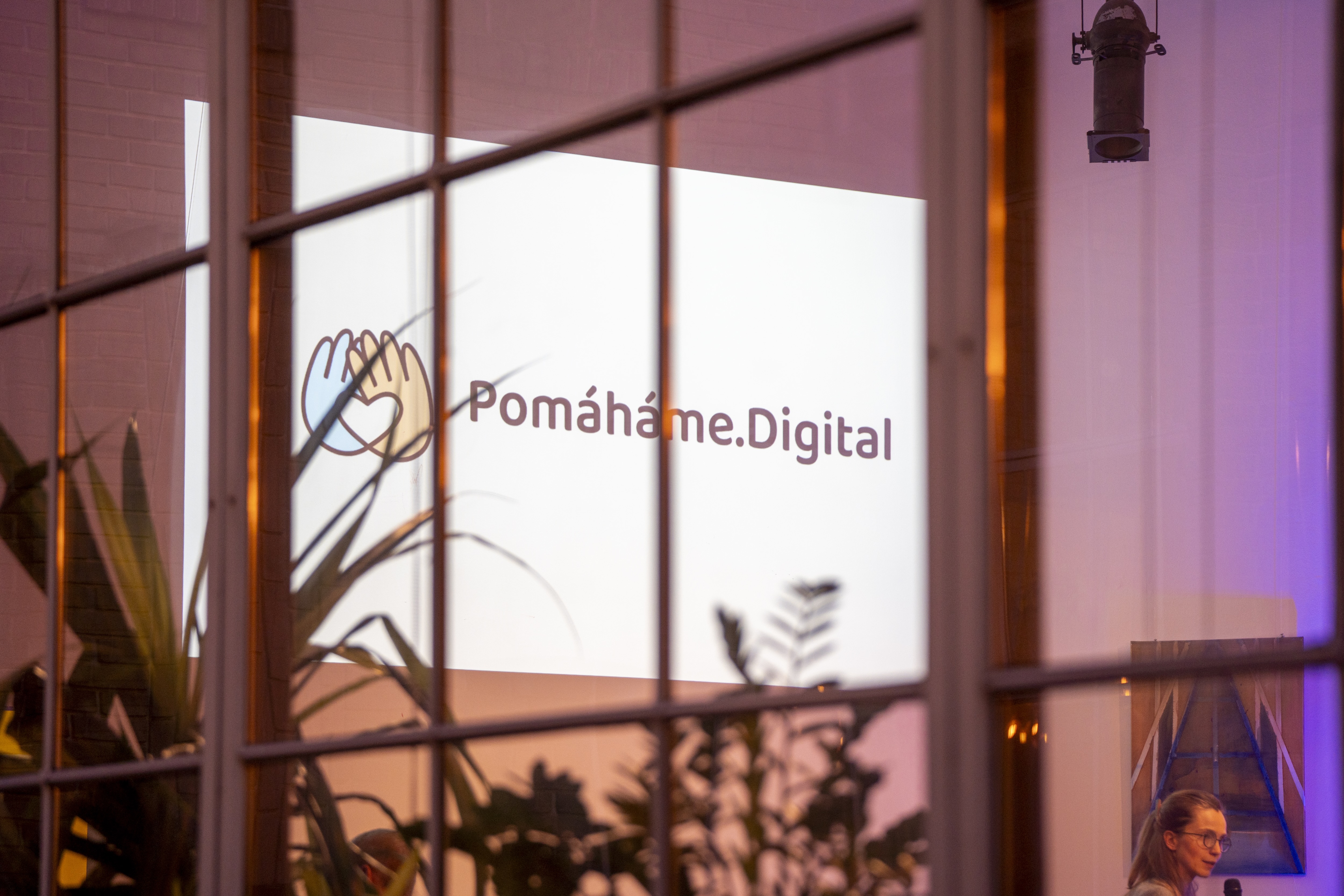 Pomozte lidem v digitální nouzi