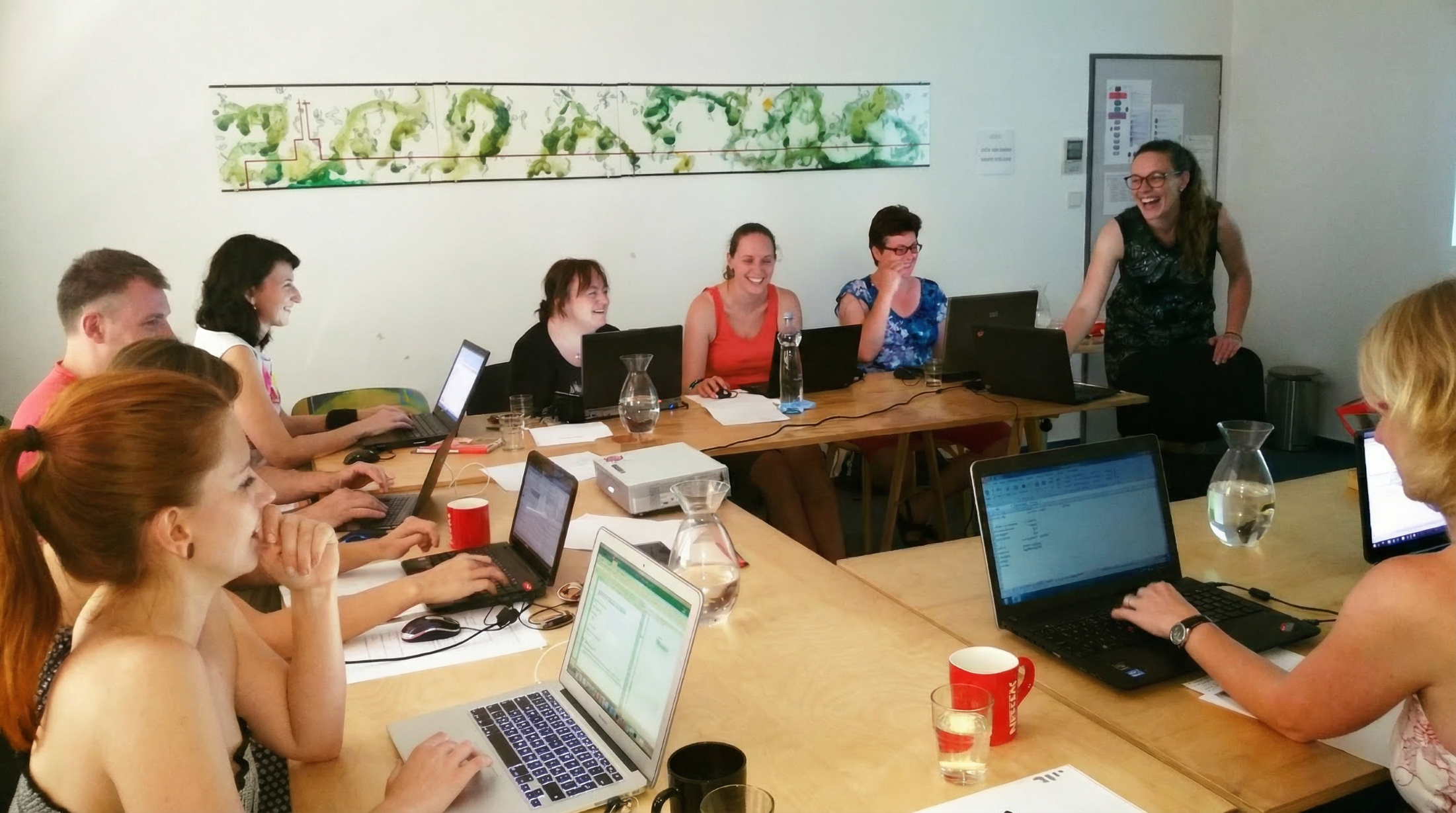 Ti, kdo pomáhají lidem, nemají bojovat s IT