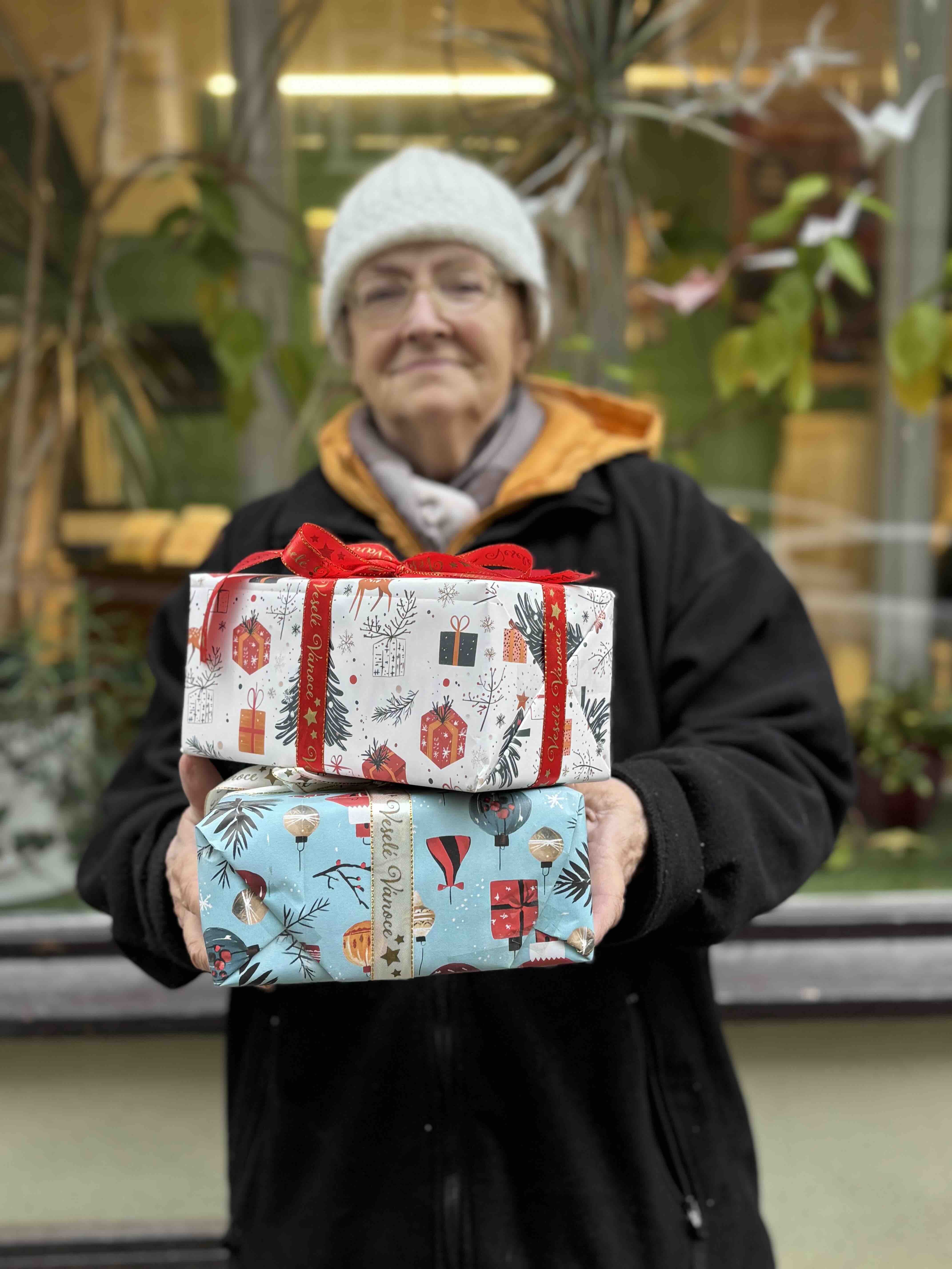 Darujte domov – těm, kteří nemají kam jít. Ani o Vánocích. 🎄