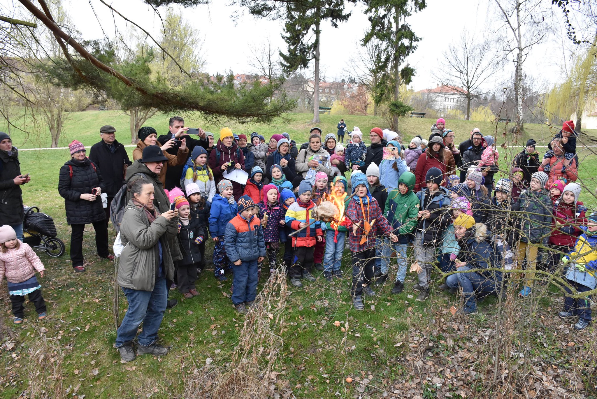 Nesedíme, stěhujeme se!