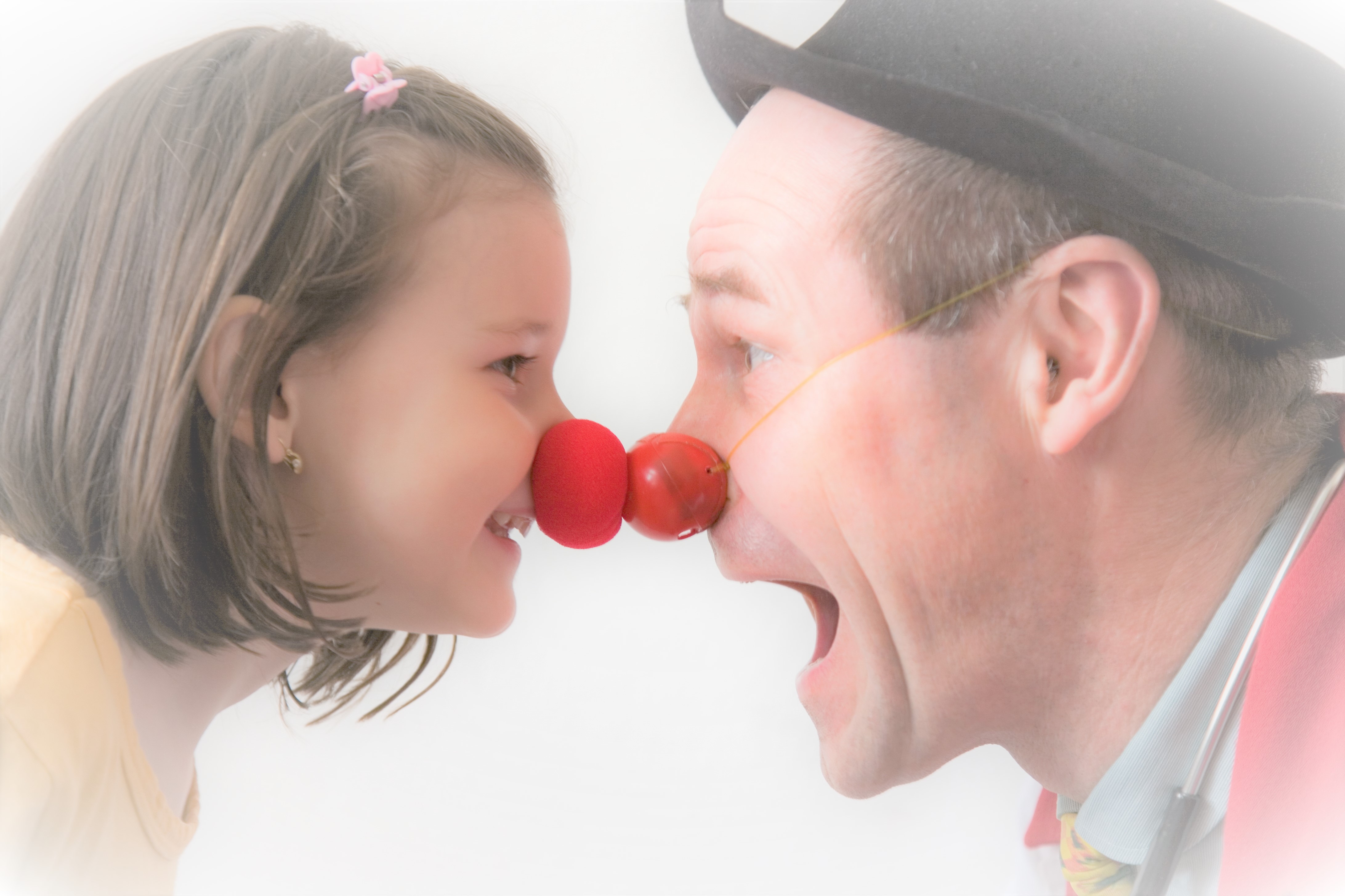 Pomozte mi rozesmát a potěšit děti v nemocnicích po celé zemi