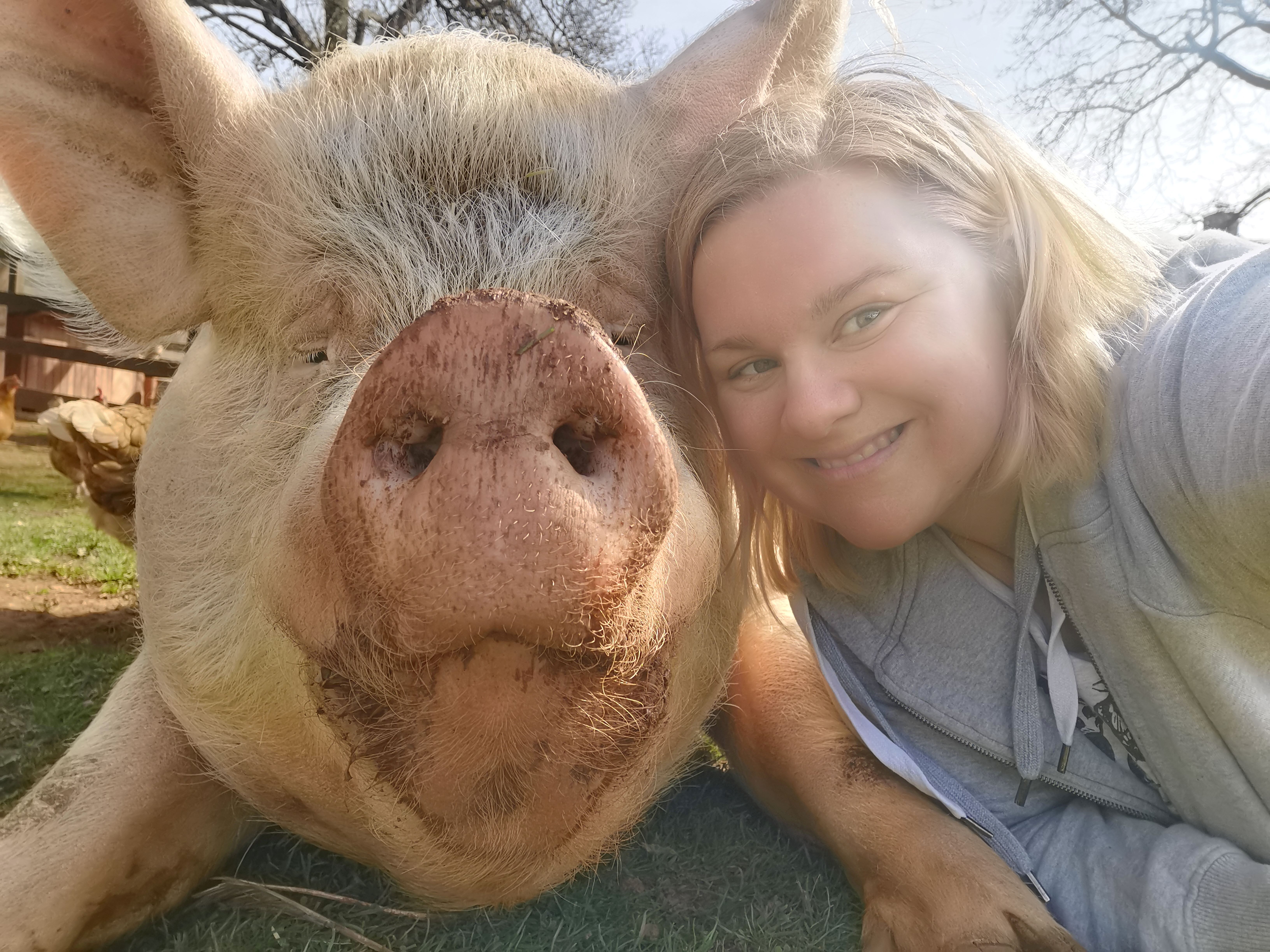 KVÍDKOVI JE 6 LET  -  POZVI HO NA "DORTÍK"  a pomoz mu uhradit léky