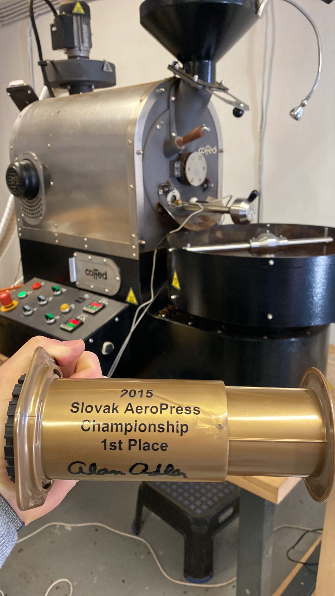 Aukce Lot roastery a Industra coffee