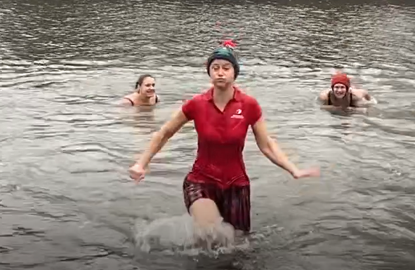 Děcka, hópnite do vasrůvky!