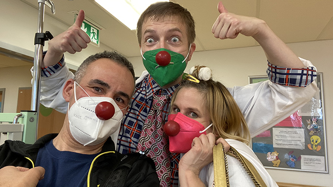 Kira a kamarádi pomáhají smíchuplně - 2021