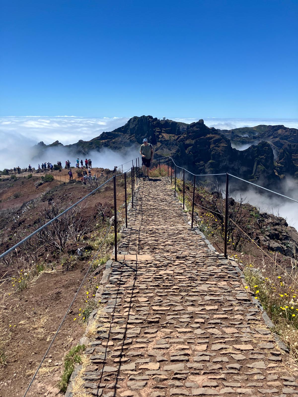 Oslavujme a pomáhejme, cesta je cíl