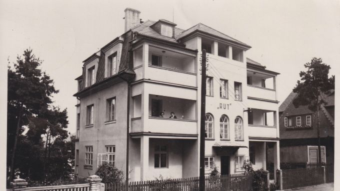 Vila Rut: Příběh rodiny Formanových