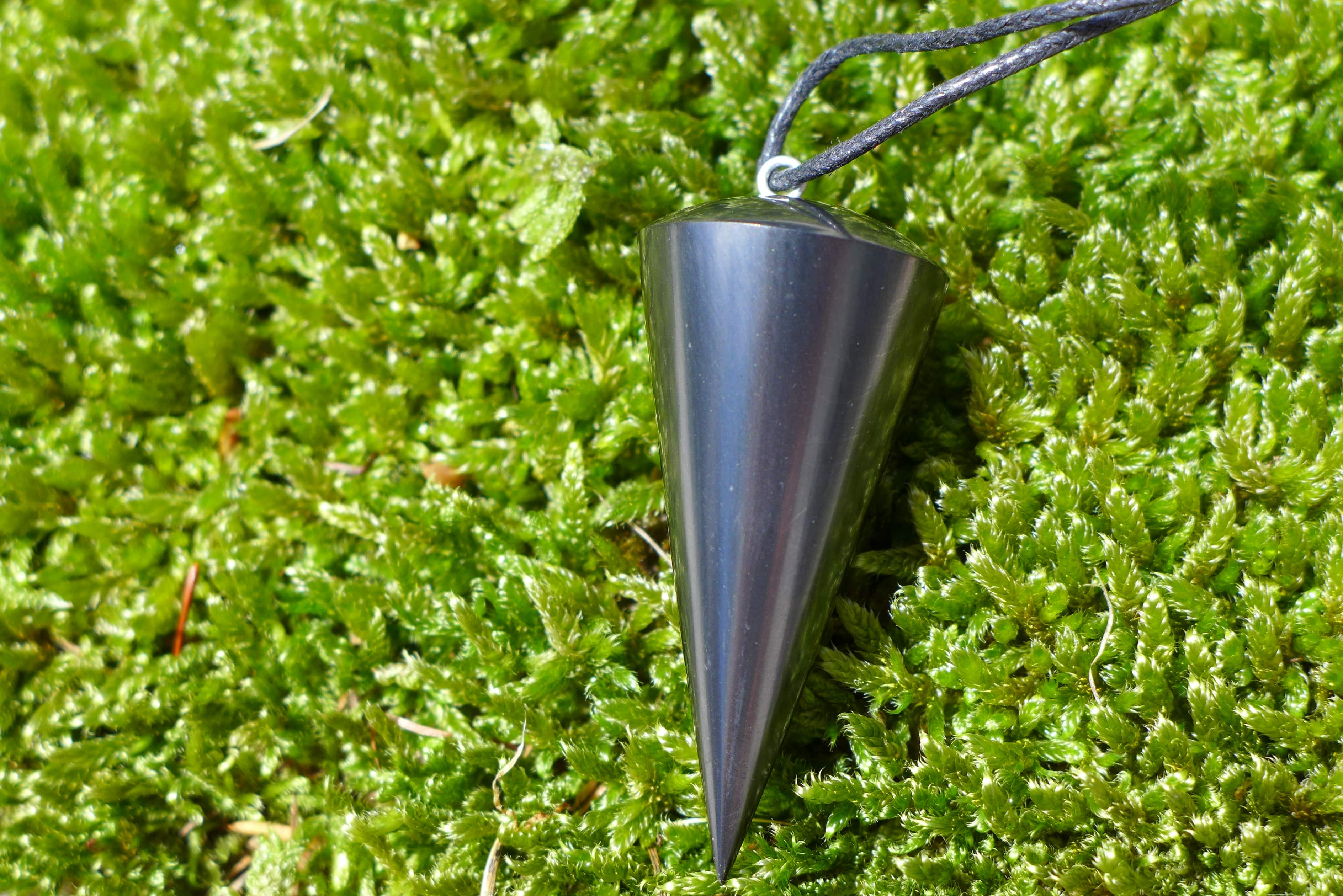 Schungit Schutzanhänger "Pendel"