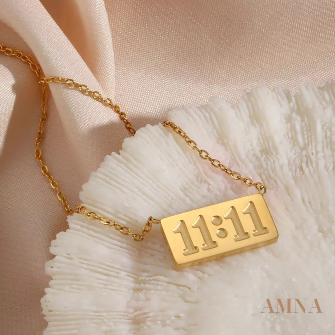 Cora Necklace