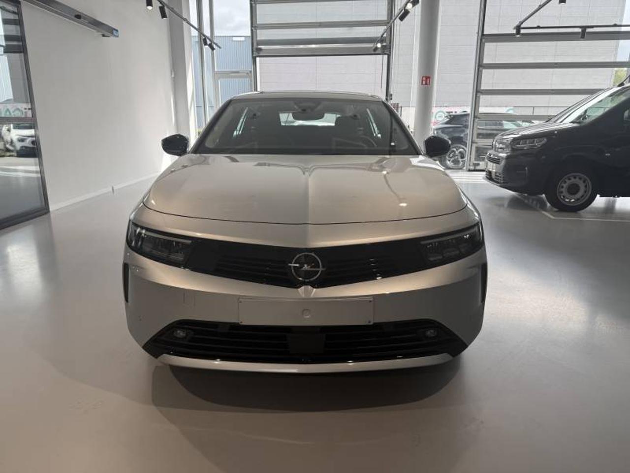 OPEL OPEL ASTRA Occasion gris hybride essence électrique 2024