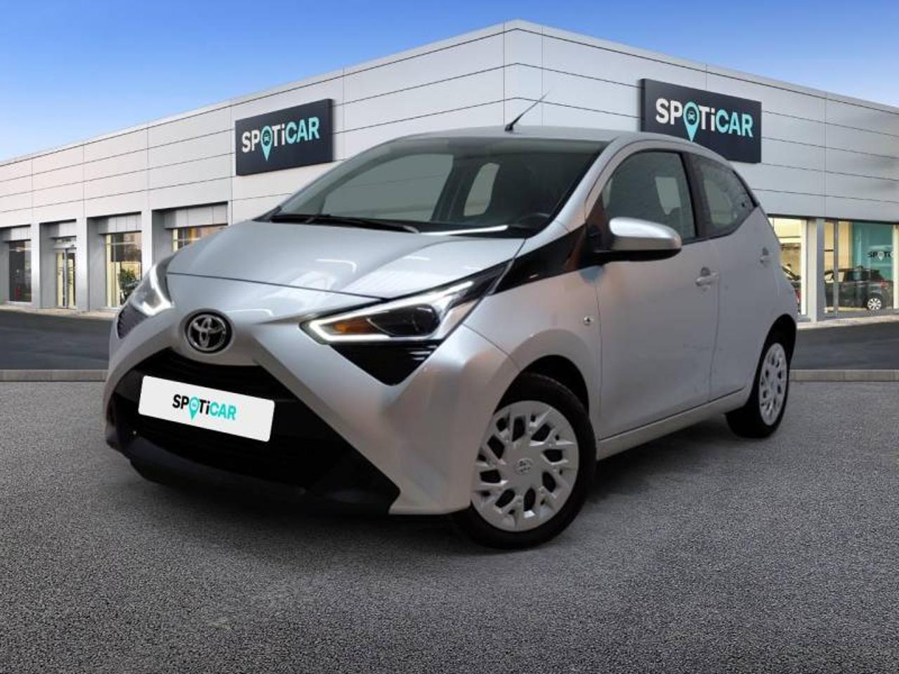 TOYOTA TOYOTA AYGO Occasion grijs benzine 2020