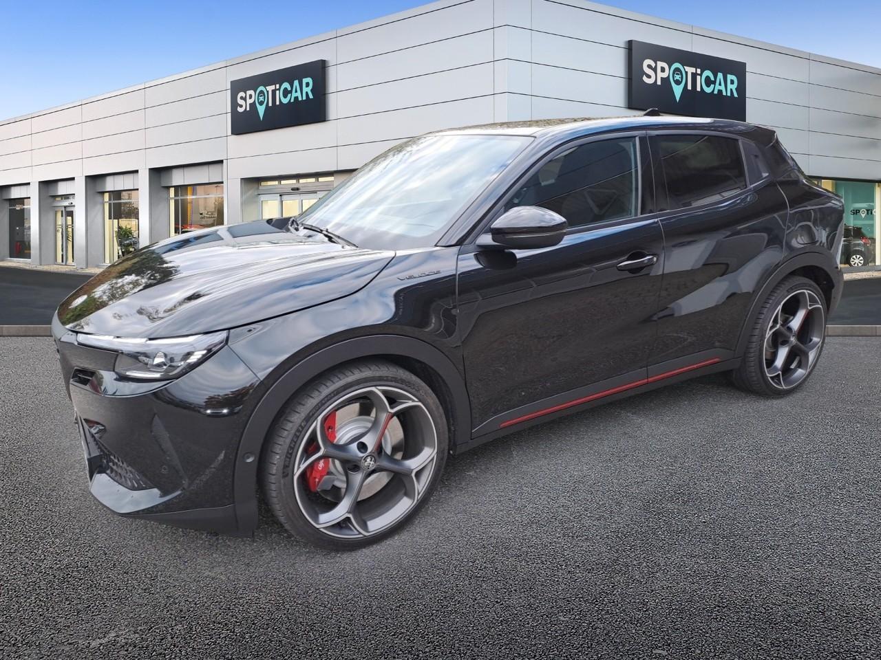 ALFA ROMEO ALFA ROMEO Junior Gebrauchtwagen schwarz Elektro