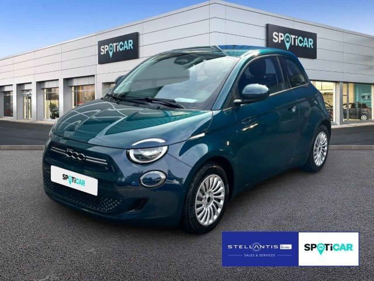 FIAT FIAT 500 E Gebrauchtwagen grün Elektro