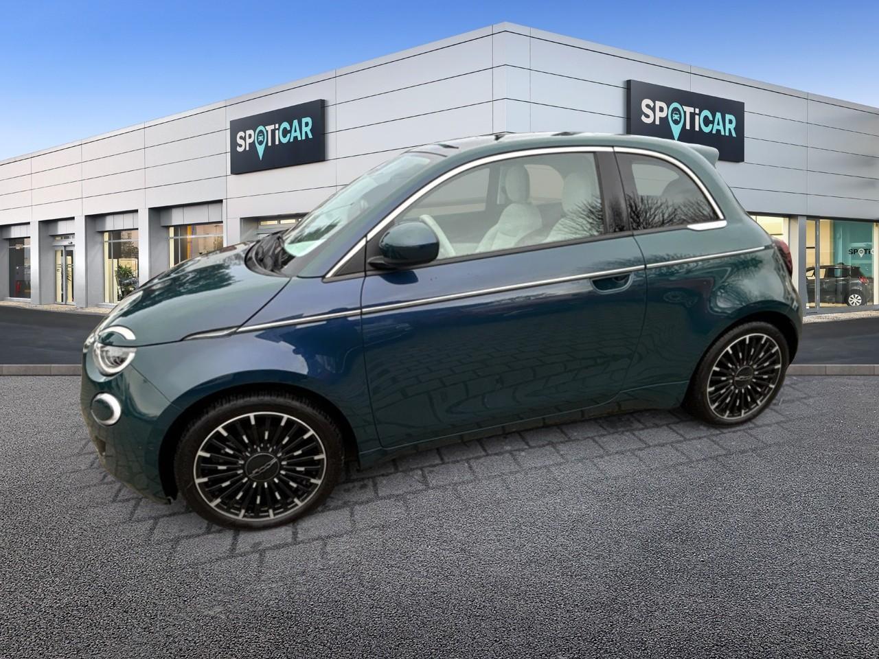 FIAT FIAT 500 E Gebrauchtwagen grün Elektro