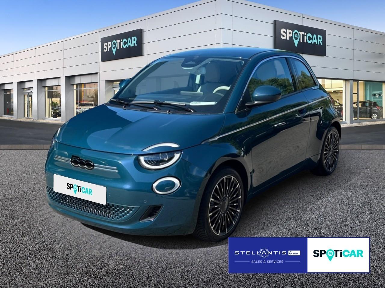FIAT FIAT 500 E Gebrauchtwagen grün Elektro