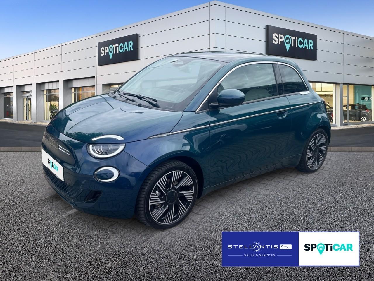 FIAT FIAT 500 E Gebrauchtwagen grün Elektro