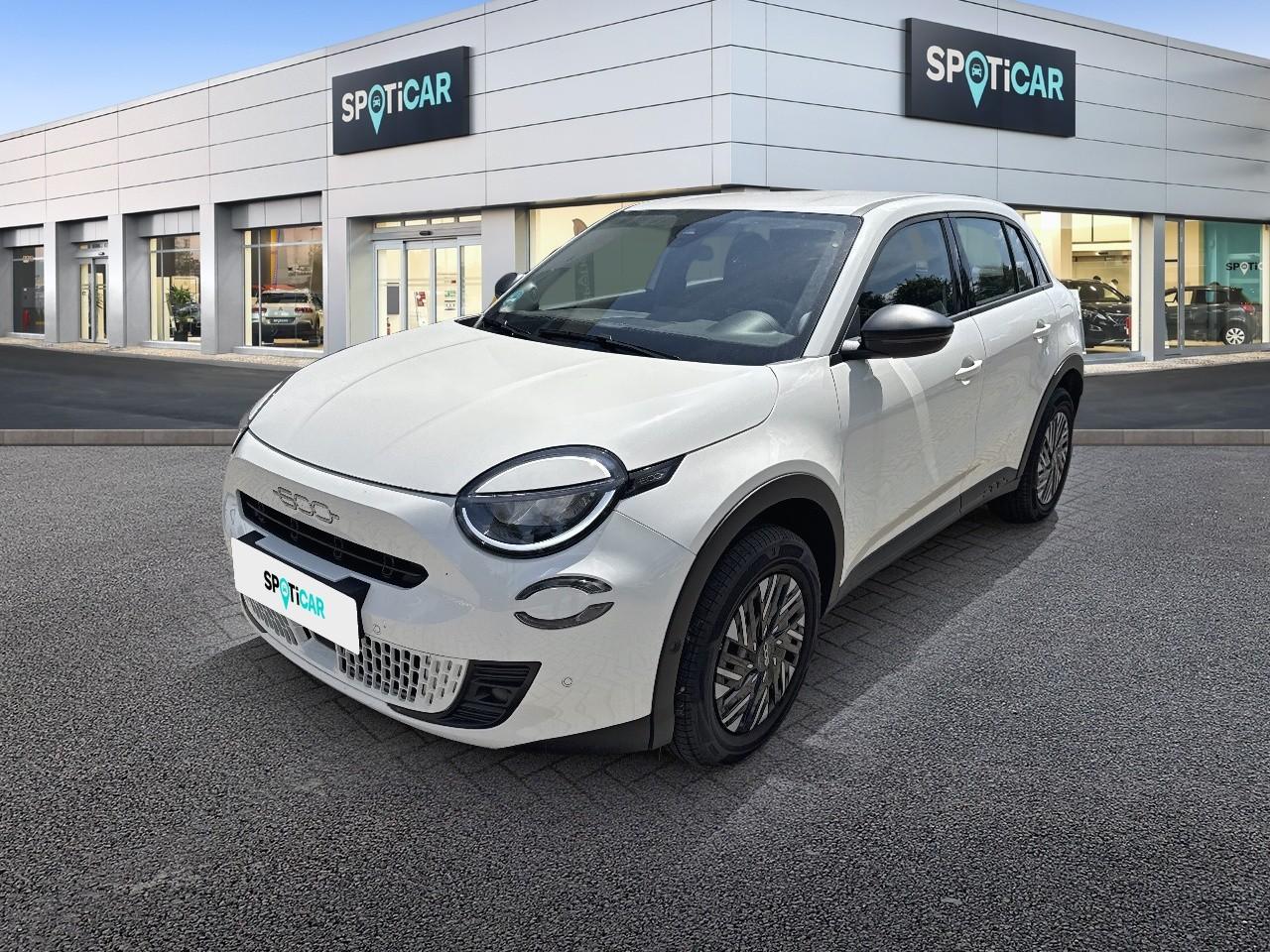 FIAT FIAT 600 Gebrauchtwagen weiß Benzin