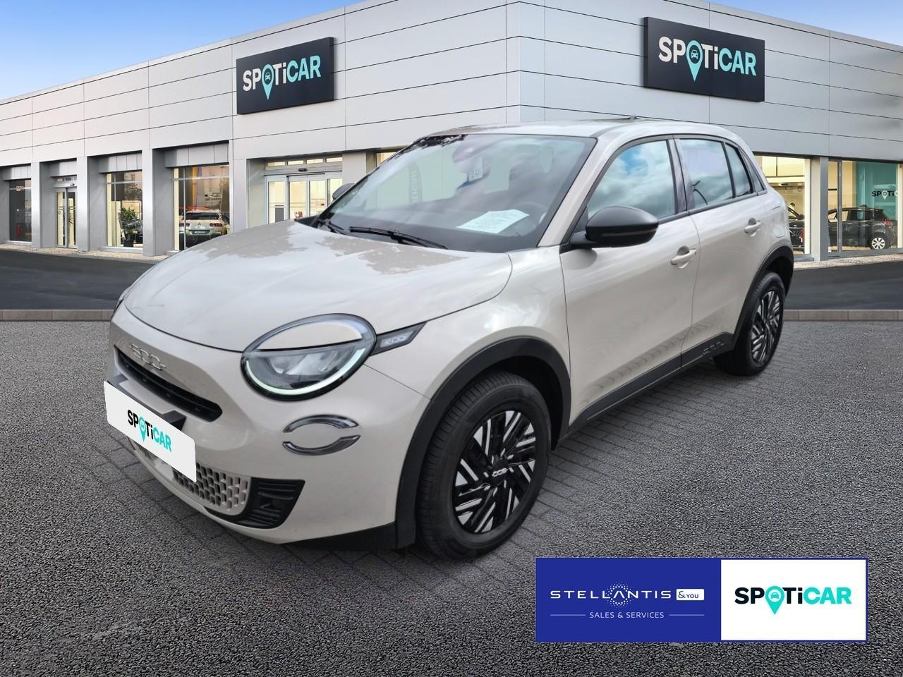 FIAT FIAT 600 Gebrauchtwagen beige Hybrid Benzin