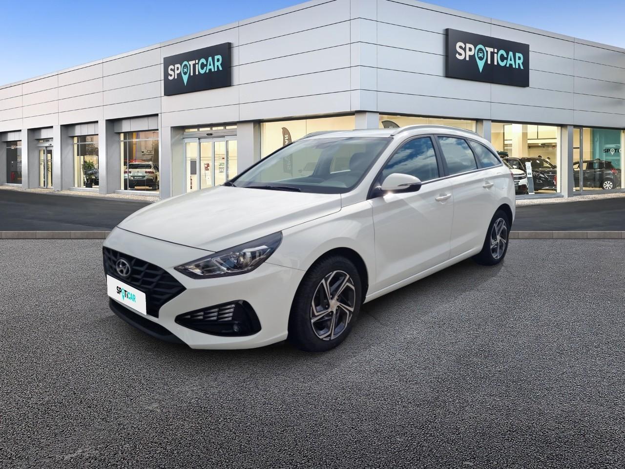 HYUNDAI HYUNDAI I30 Gebrauchtwagen Weiß MILD-HYBRID-PETROL 2020