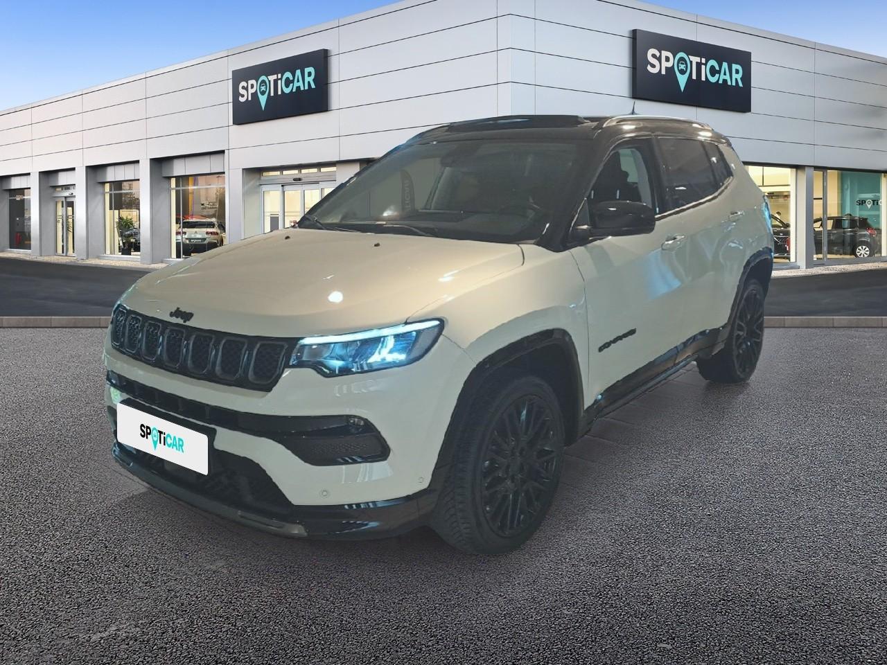 JEEP JEEP COMPASS Gebrauchtwagen Weiß MILD-HYBRID-PETROL 2023