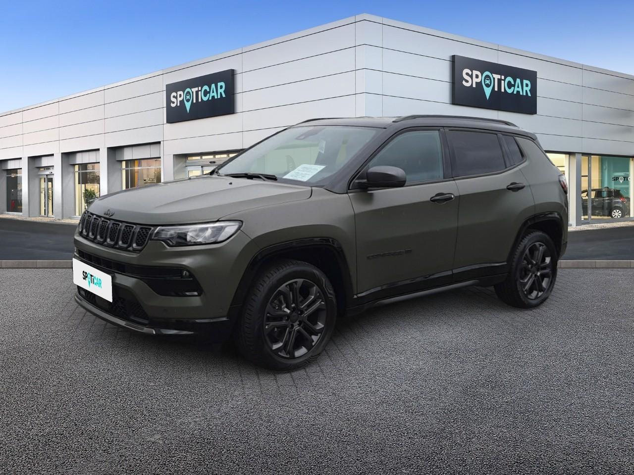 JEEP JEEP COMPASS Gebrauchtwagen grün Benzin