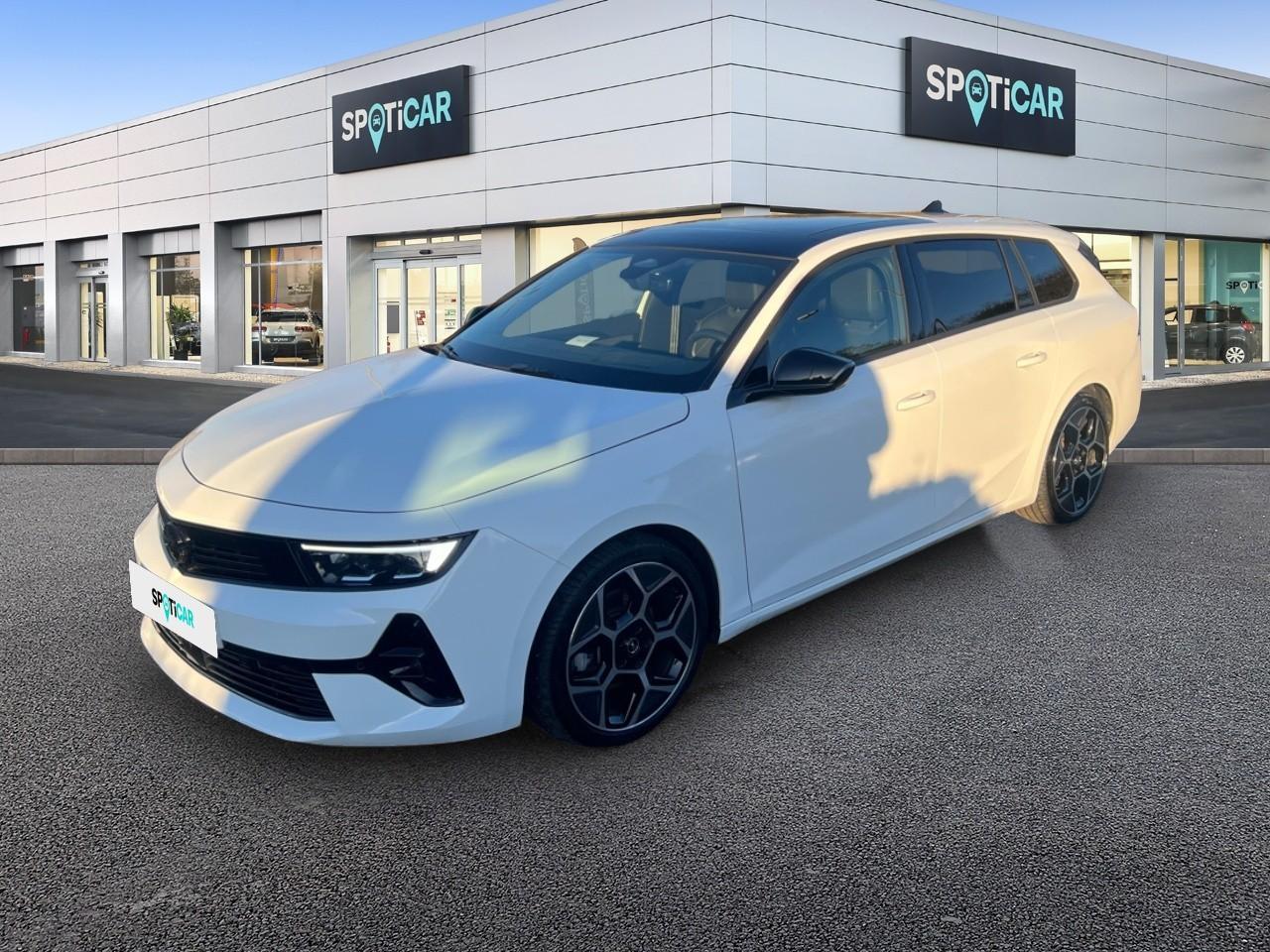 OPEL OPEL ASTRA Gebrauchtwagen weiß Benzin