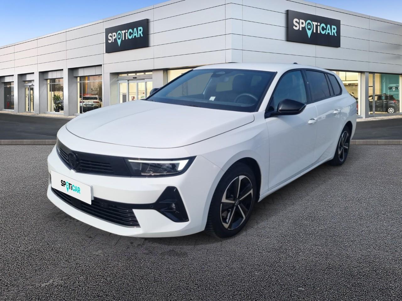 OPEL OPEL ASTRA Gebrauchtwagen weiß Benzin