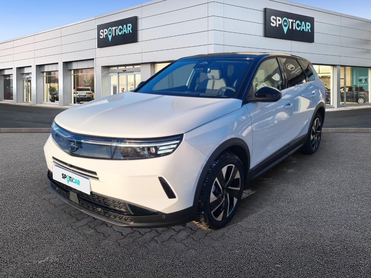 OPEL OPEL GRANDLAND Gebrauchtwagen Weiß MILD-HYBRID-PETROL 2025