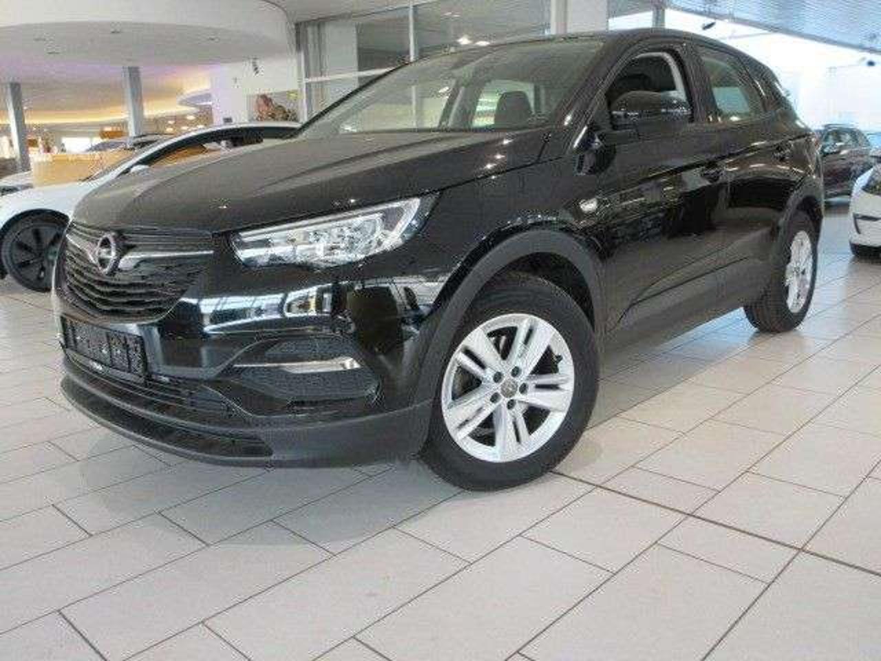 Opel Grandland 