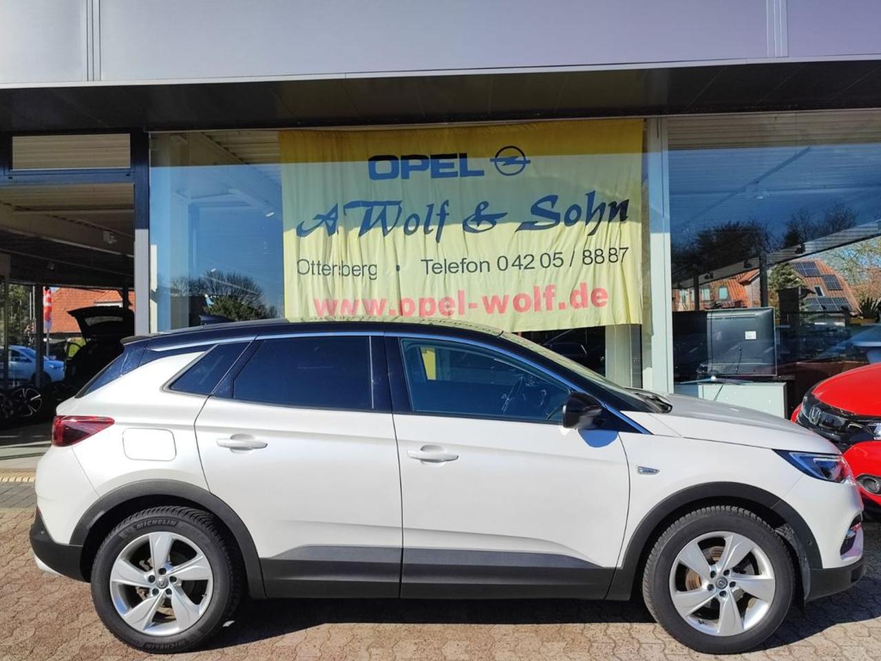 Opel Grandland 