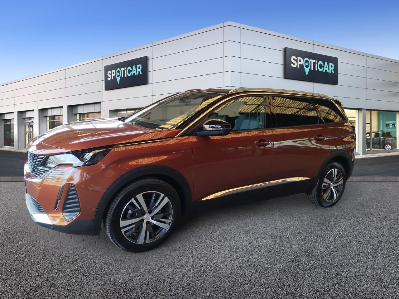 PEUGEOT PEUGEOT 5008 Gebrauchtwagen Orange Superbenzin 2023