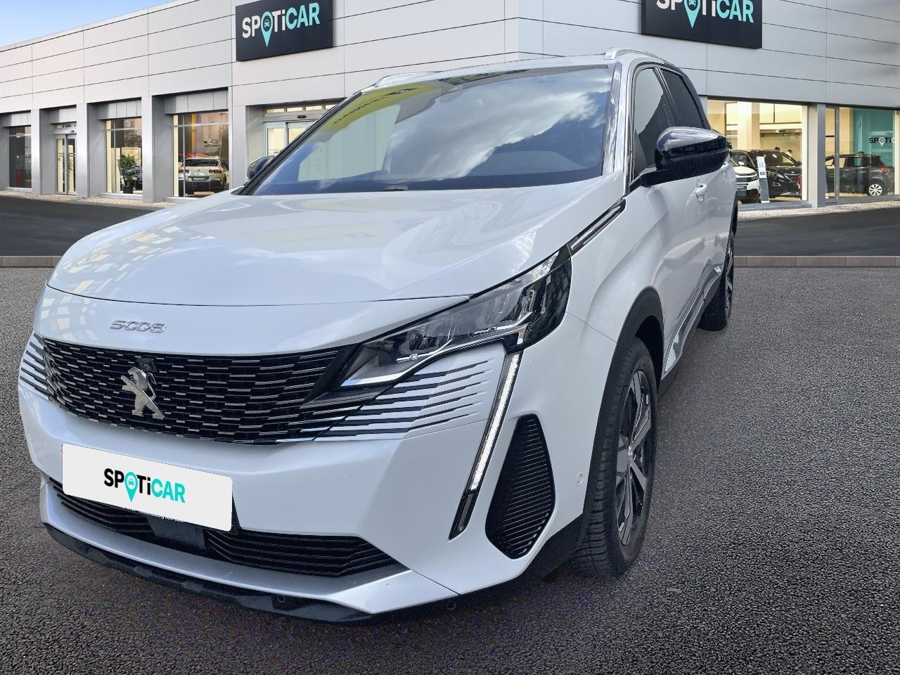 PEUGEOT PEUGEOT 5008 Gebrauchtwagen Weiß Superbenzin 2023
