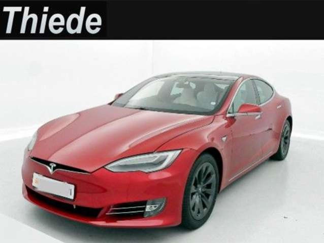 Tesla Model S 