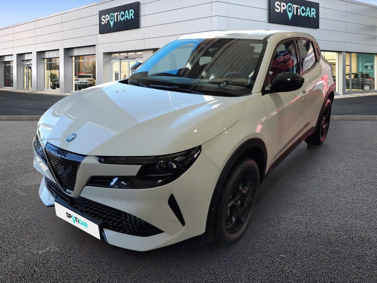 ALFA ROMEO ALFA ROMEO Junior Ocasión Blanco gasolina 2026