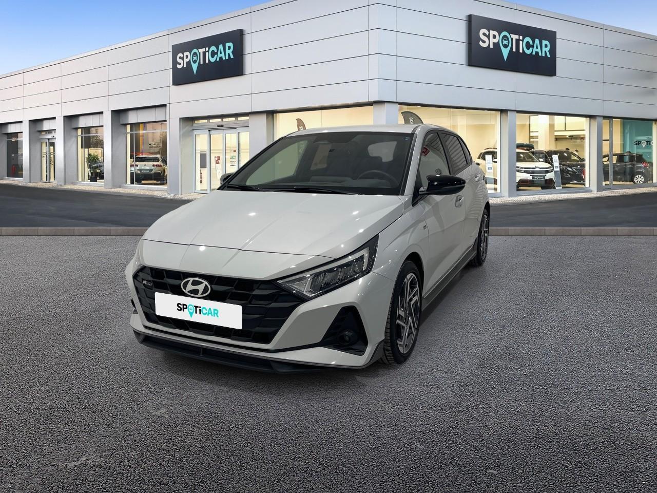 HYUNDAI HYUNDAI I20 Ocasión Gris gasolina 2024