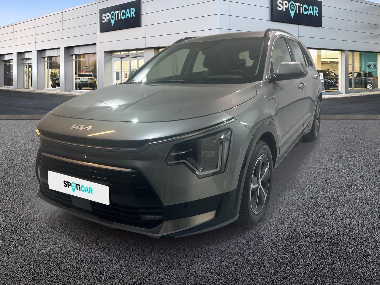 KIA KIA NIRO Ocasión Gris eléctrico / gasolina 2024