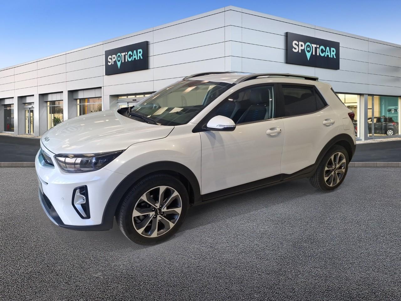KIA KIA STONIC Ocasión Blanco gasolina 2025