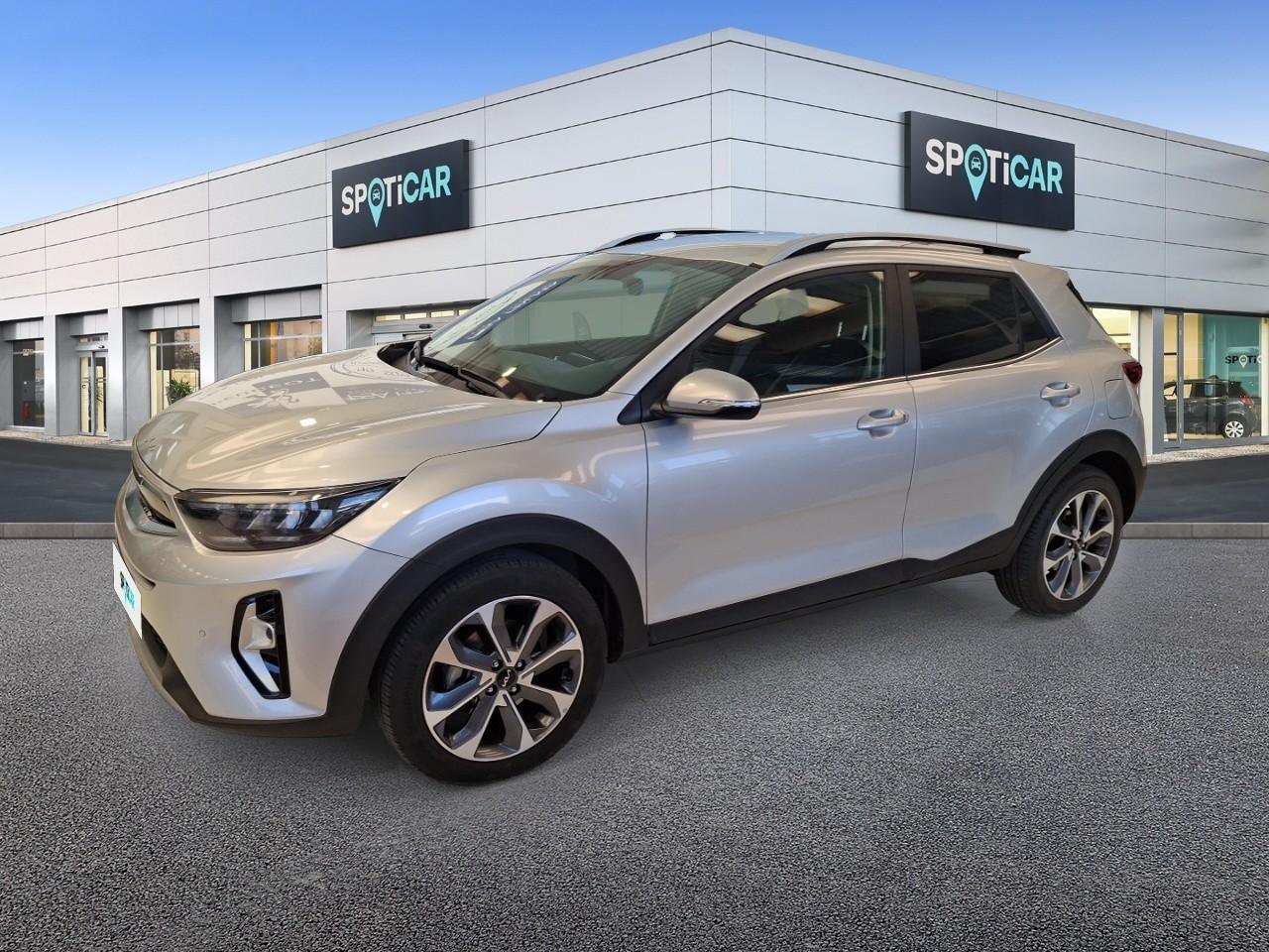 KIA KIA STONIC Ocasión Gris gasolina 2025