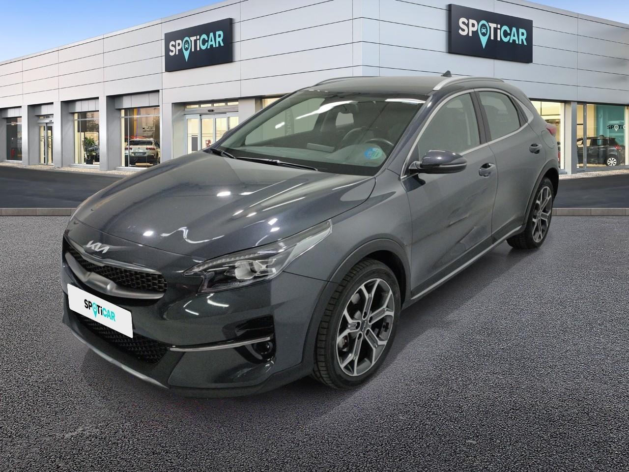 KIA KIA XCeed Ocasión Gris gasolina 2022