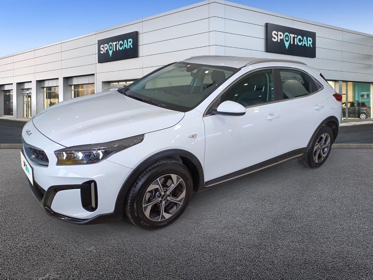 KIA KIA XCeed Ocasión Blanco gasolina 2024