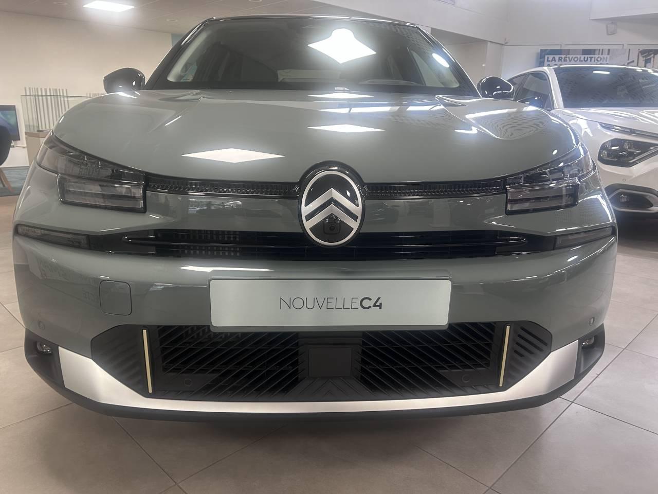 CITROEN CITROEN C4 Occasion Vert Essence sans plomb 2025