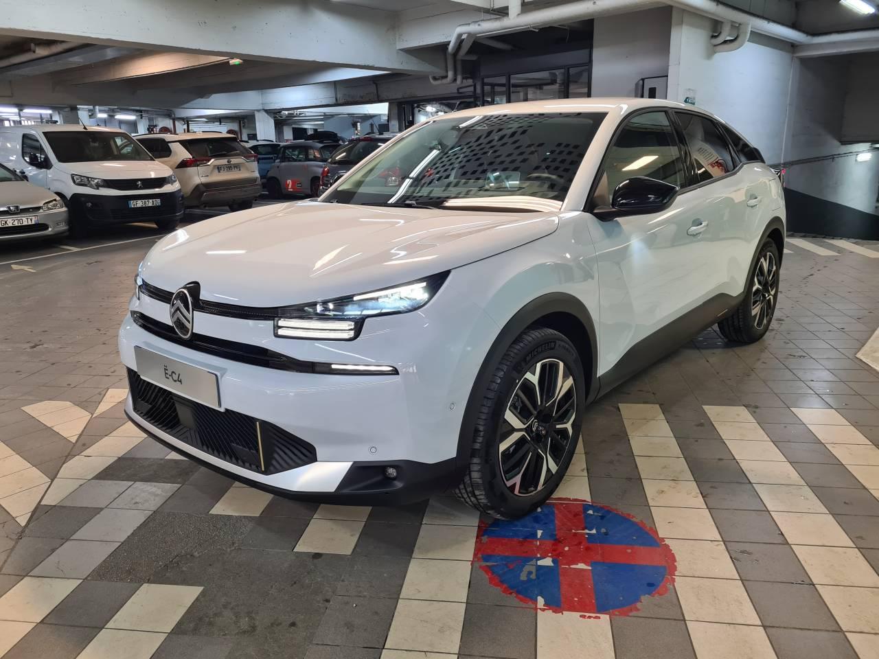 CITROEN CITROEN C4 Occasion Blanc Courant électrique 2025