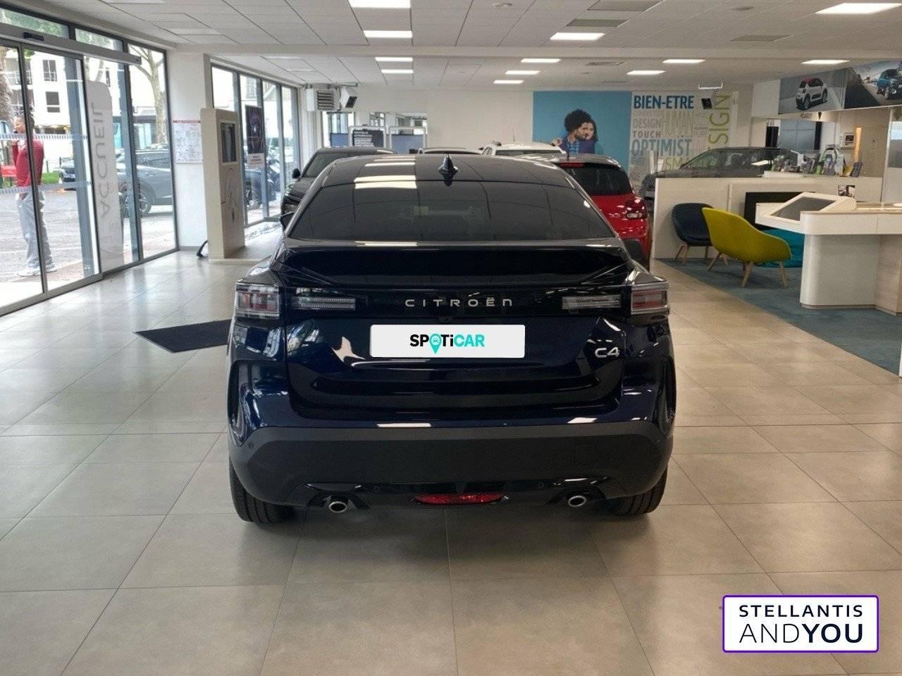 CITROEN CITROEN C4 Occasion Bleu Essence sans plomb 2025