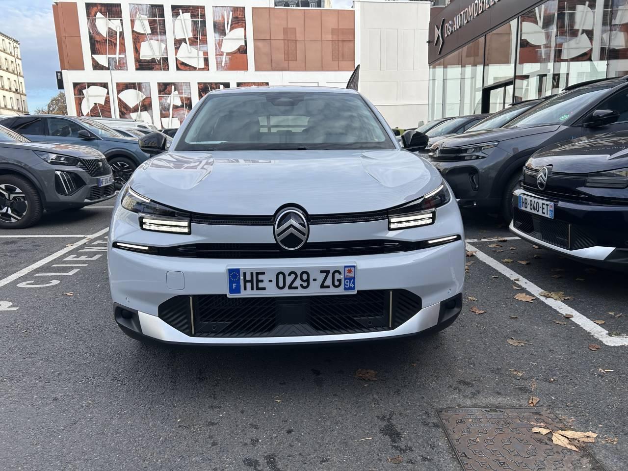CITROEN CITROEN C4 Occasion Blanc Essence sans plomb 2025