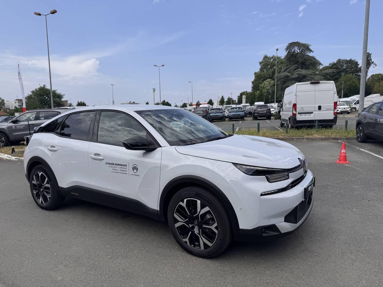 CITROEN CITROEN C4 Occasion Blanc Courant électrique 2025