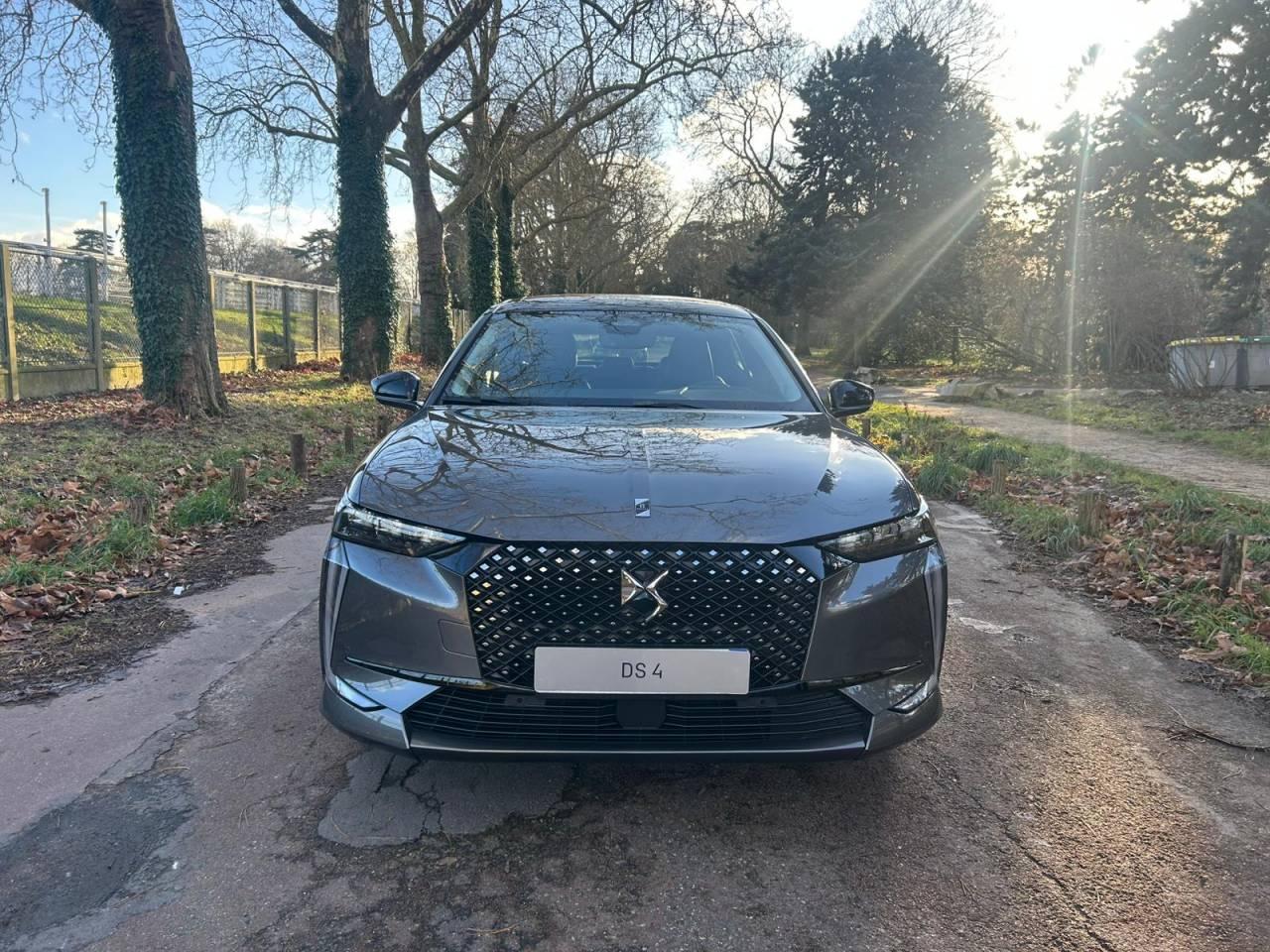 DS DS DS 4 Occasion Gris Essence sans plomb 2024