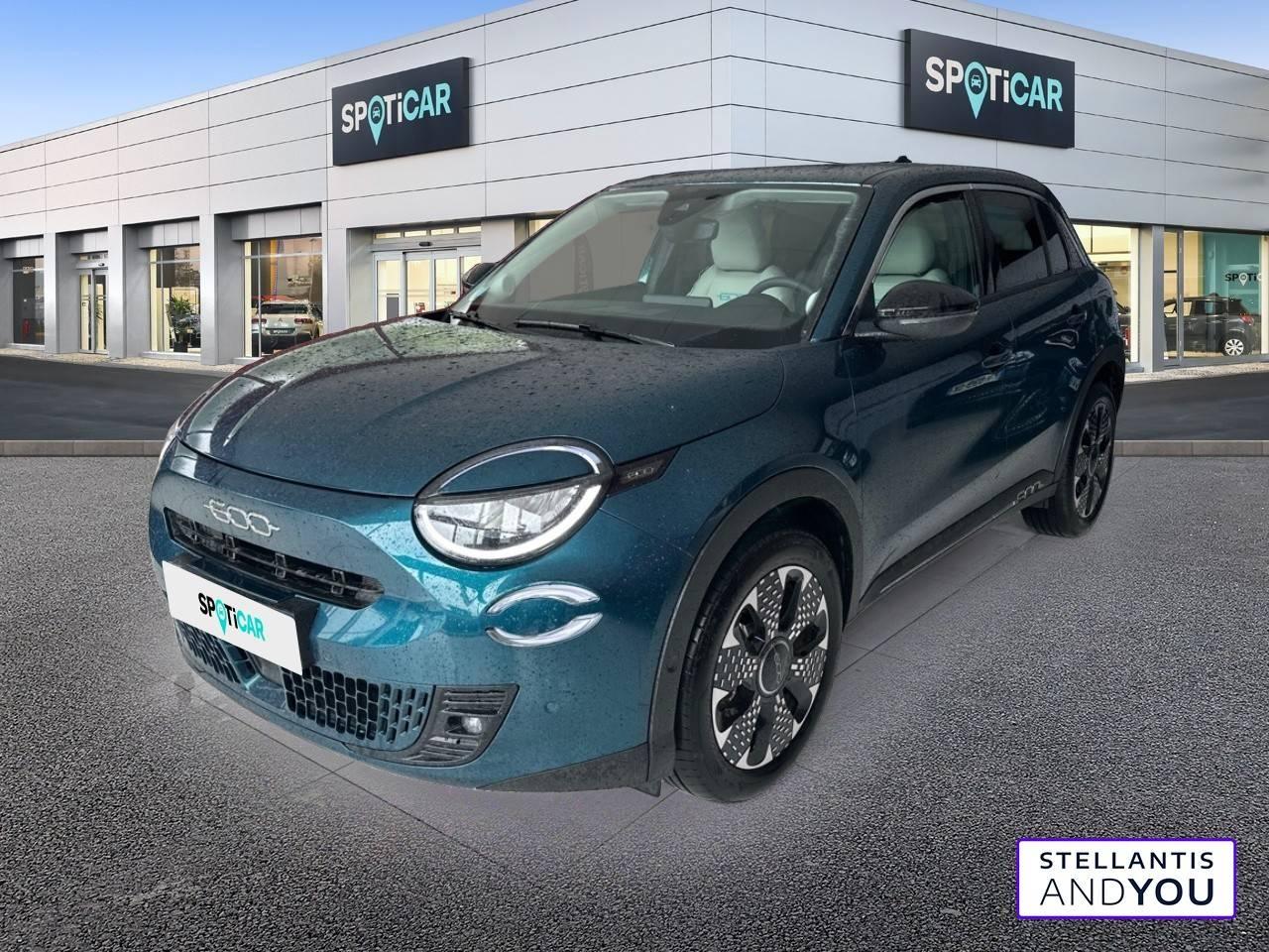 FIAT FIAT 600 Occasion Bleu Courant électrique 2024