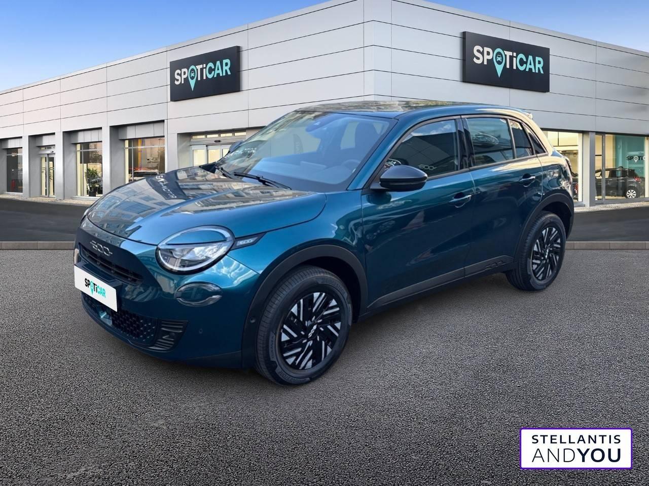 FIAT FIAT 600 Occasion Bleu Essence sans plomb 2025